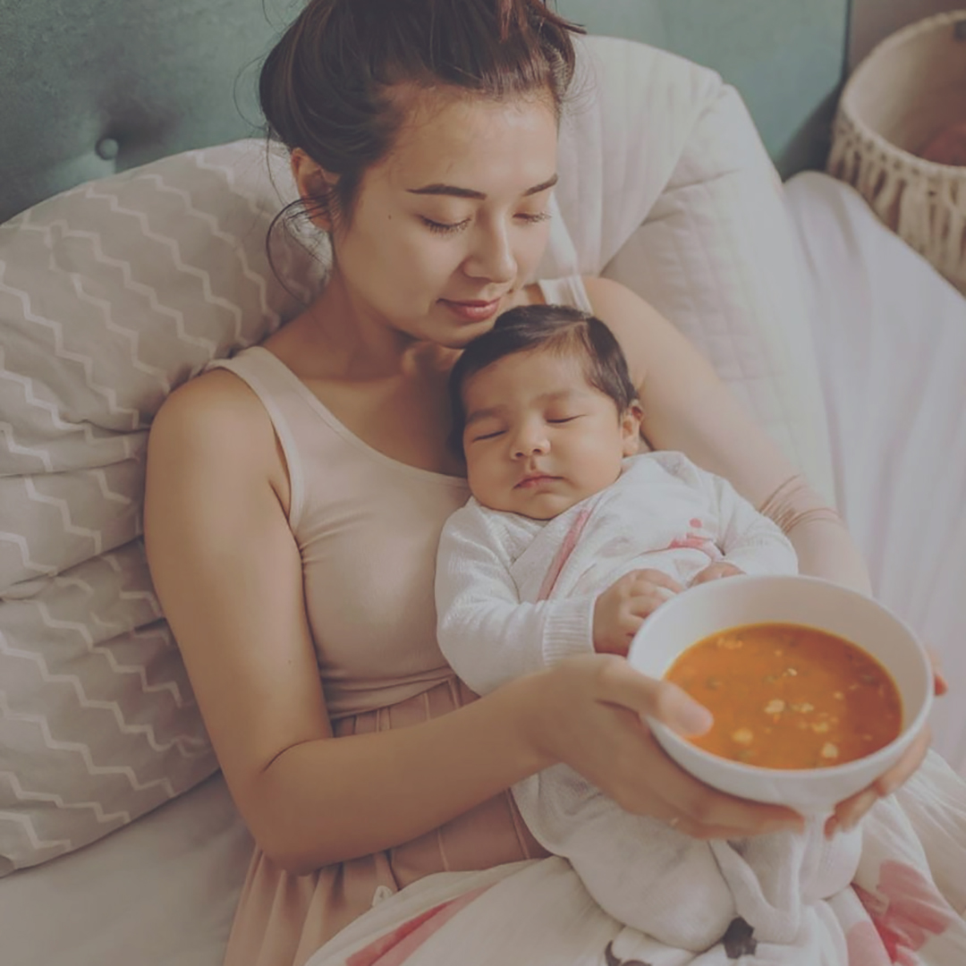 MothersFinest_1080x1080_Web_Wochenbett_Baby_Mutter_8